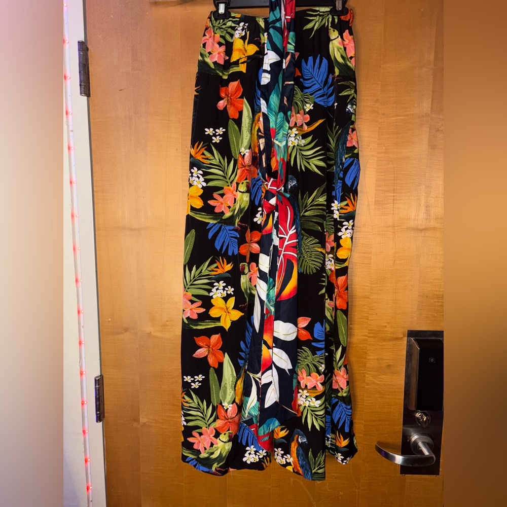 Floral Tropical
